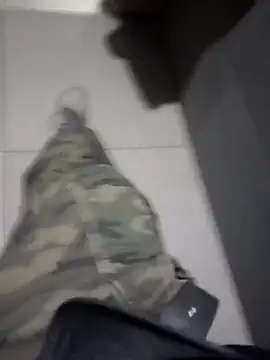 Wakero00 online show from February 2026 01:20:01 AM