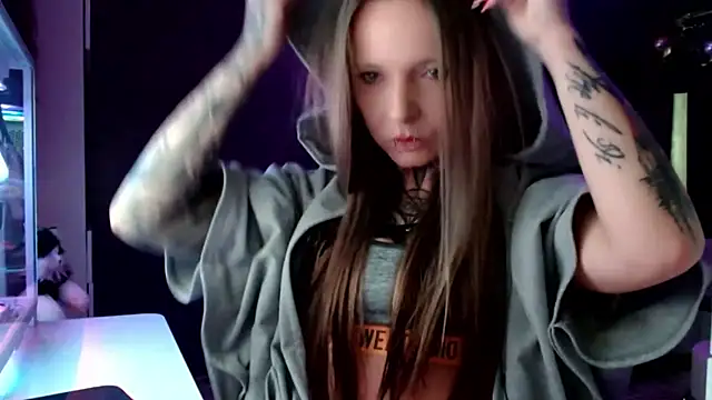 Snapshot of InesGold chatting on February 2025 08:10:02 AM InesGold online show from February 2025 08:10:02 AM