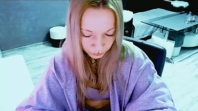 Snapshot of InesGold chatting on October 2025 07:22:01 AM InesGold online show from October 2025 07:22:01 AM