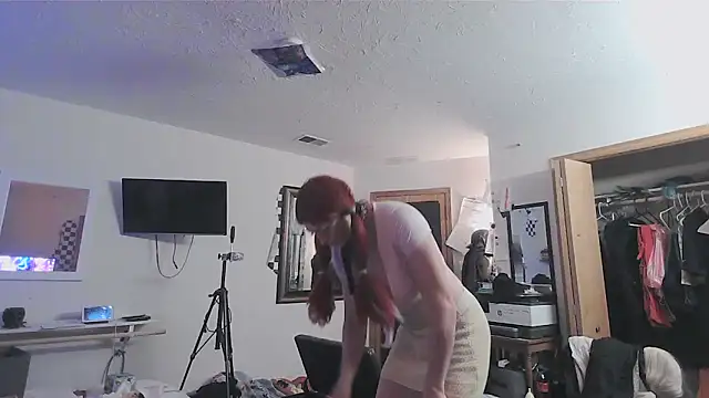 sissytrapdolly24 online show from October 2025 07:25:01 AM