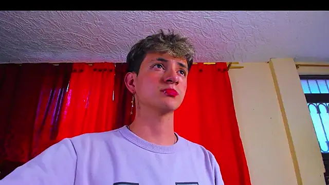 GabyThoms online show from January 2025 09:37:01 PM