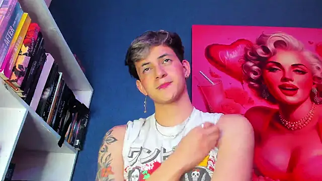 GabyThoms online show from February 2025 08:52:02 PM