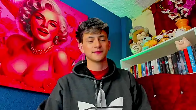 GabyThoms online show from February 2025 09:35:02 PM