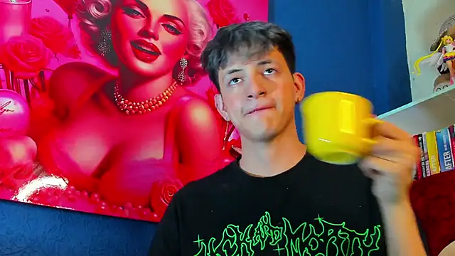 GabyThoms online show from March 2025 09:05:02 PM