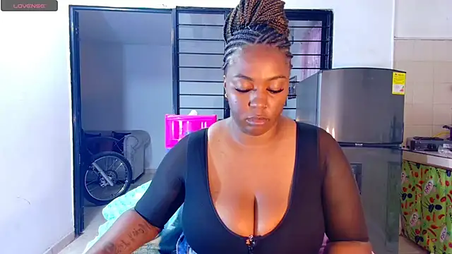 Snapshot of CiaraEbony chatting on March 2025 10:19:02 PM CiaraEbony online show from March 2025 10:19:02 PM