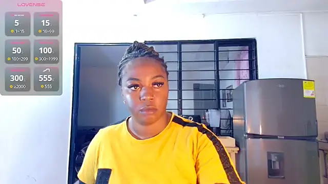 Snapshot of CiaraEbony chatting on March 2025 02:05:02 AM CiaraEbony online show from March 2025 02:05:02 AM