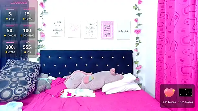 Snapshot of CiaraEbony chatting on September 2025 11:54:01 PM CiaraEbony online show from September 2025 11:54:01 PM