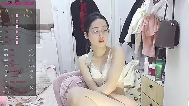 Destin  online show from December 2024 01:10:02 PM