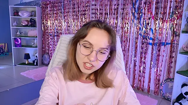 Snapshot of JasmineMilko chatting on March 2026 05:11:01 AM JasmineMilko online show from March 2026 05:11:01 AM