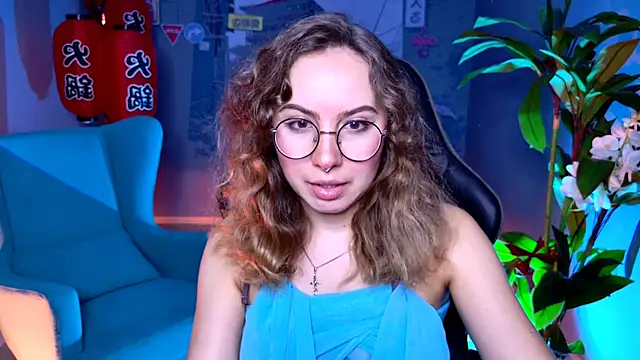 Snapshot of JasmineMilko chatting on July 2026 05:11:02 AM JasmineMilko online show from July 2026 05:11:02 AM