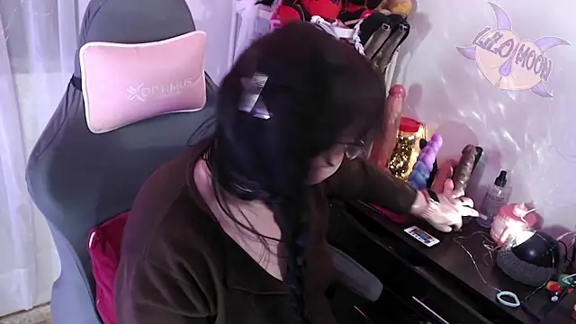 LiloMoon69 online show from September 2025 12:38:01 PM