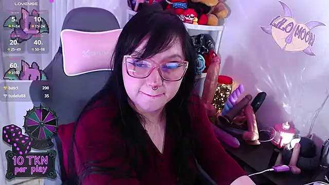 LiloMoon69 online show from November 2025 04:06:01 PM