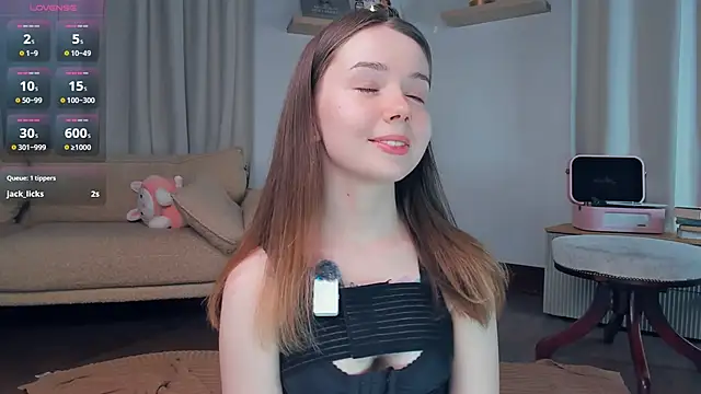 DominikaElis online show from April 2026 07:59:01 PM