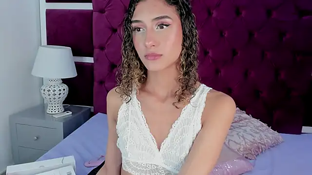 Snapshot of Daddysgirl1_ chatting on December 2024 05:49:02 AM Daddysgirl1 online show from December 2024 05:49:02 AM