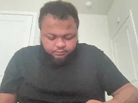 papijusto online show from November 2025 05:00:02 PM