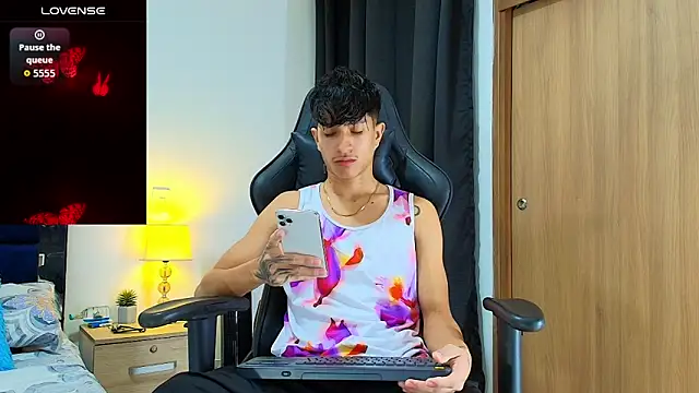  CamiloBass online show from May 2026 01:01:01 AM
