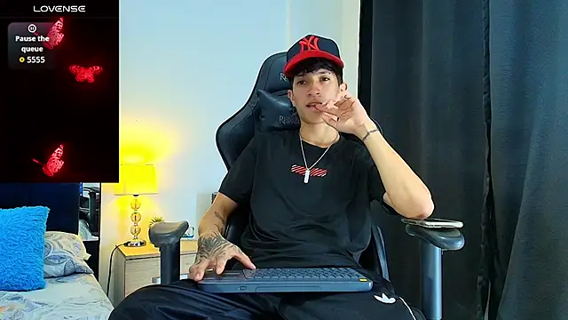  CamiloBass online show from July 2026 02:14:01 AM