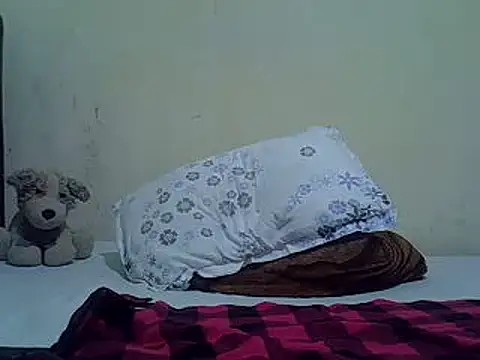 pretty vivy online show from February 2025 07:27:02 PM