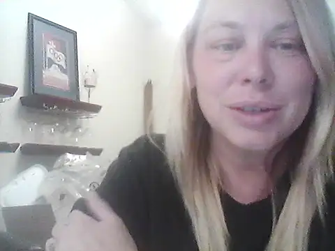 burrkitty online show from October 2025 02:09:01 AM