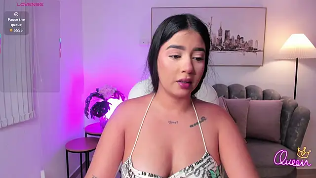 Snapshot of amelie_jhons chatting on July 2026 11:18:01 PM amelie jhons online show from July 2026 11:18:01 PM