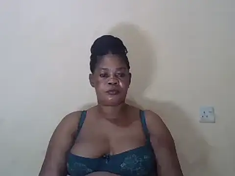 Snapshot of ANALQUEEN4 chatting on February 2025 07:06:01 PM ANALQUEEN4 online show from February 2025 07:06:01 PM