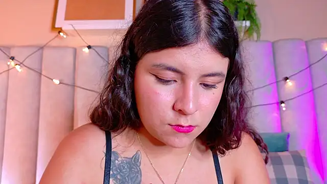 EngelStone online show from November 2025 07:46:02 PM