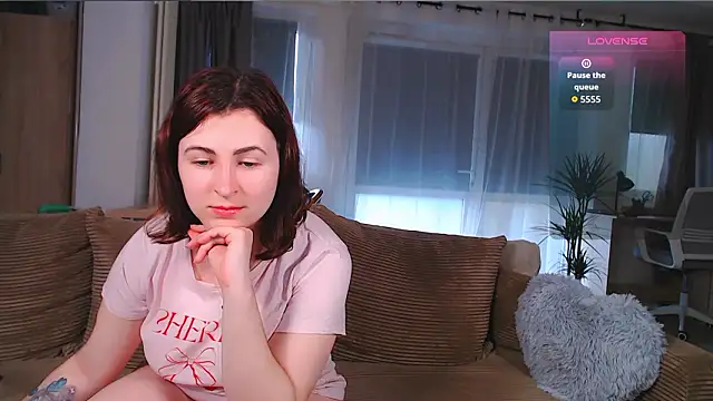 Caroline1995 online show from February 2026 02:22:02 PM