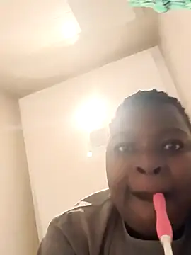 Snapshot of Yours_faithfully1 chatting on November 2025 05:43:02 AM Yours faithfully1 online show from November 2025 05:43:02 AM