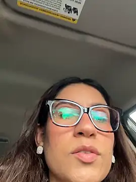 Snapshot of ValeriEvan chatting on May 2026 06:38:02 PM ValeriEvan online show from May 2026 06:38:02 PM