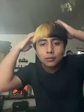 FlpGmz online show from October 2025 07:48:02 PM