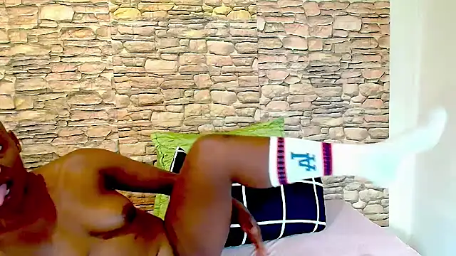 EbonyOlive69 online show from April 2026 05:17:01 PM