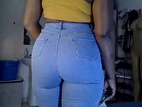 Snapshot of Sexxyrebby chatting on November 2025 08:13:02 PM Sexxyrebby online show from November 2025 08:13:02 PM