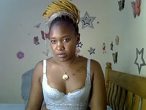 Snapshot of Pretty_tiffany chatting on March 2025 10:39:02 AM Pretty tiffany online show from March 2025 10:39:02 AM