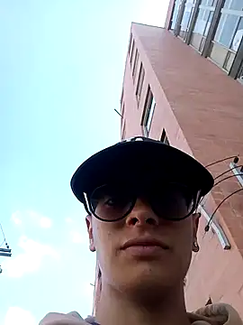 Cuervo maniaco online show from December 2024 03:28:02 PM