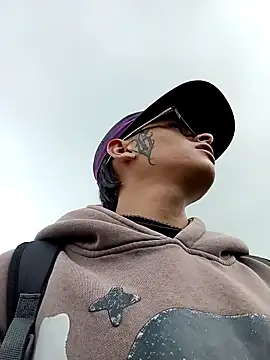 Cuervo maniaco online show from January 2025 05:15:02 PM