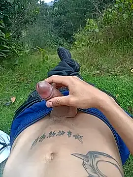 Cuervo maniaco online show from October 2025 05:35:01 PM