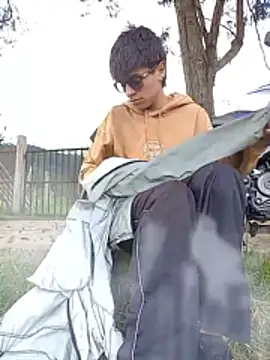 Cuervo maniaco online show from November 2025 05:07:01 PM