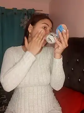 Nahiara velez online show from January 2025 09:42:02 PM