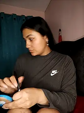 Nahiara velez online show from February 2025 11:22:01 PM