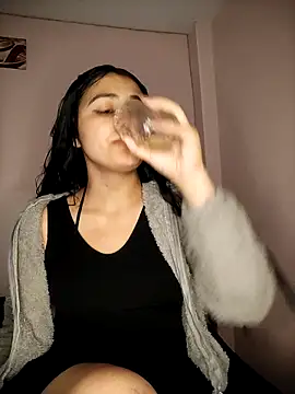 Nahiara velez online show from March 2025 05:16:01 AM