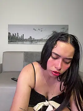 SophieRoyals online show from May 2026 01:41:01 PM