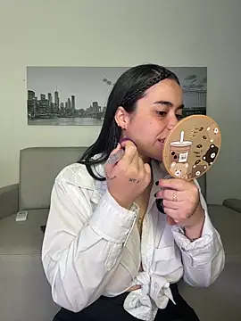 SophieRoyals online show from June 2026 01:36:01 PM