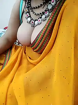 Snapshot of Diya_Chopra chatting on December 2024 07:14:01 AM Diya Chopra online show from December 2024 07:14:01 AM