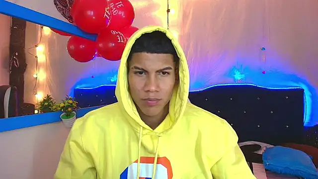 Damian latinxxx online show from February 2025 06:12:02 AM