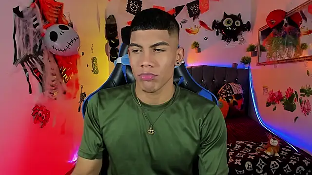 Damian latinxxx online show from October 2025 03:10:02 AM