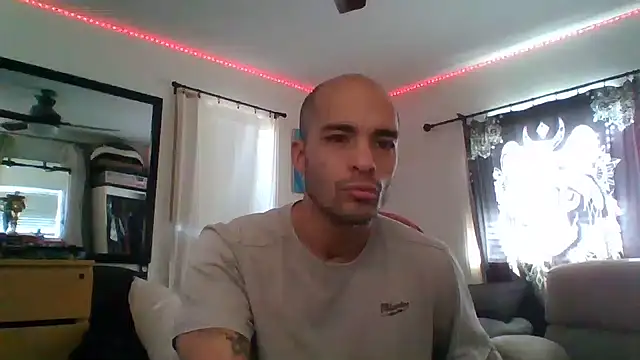 Snapshot of JohnnyDeep187 chatting on December 2024 10:21:01 PM JohnnyDeep187 online show from December 2024 10:21:01 PM