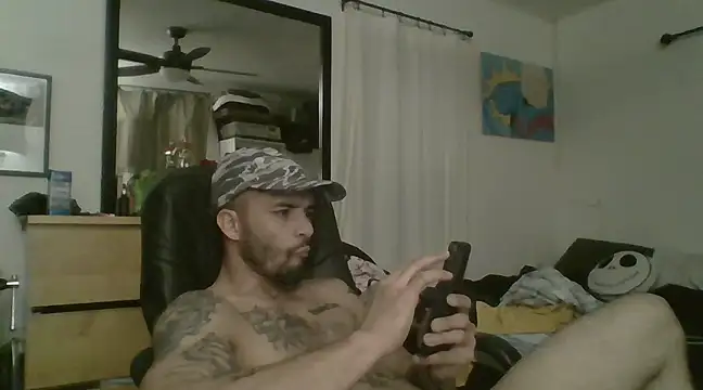 Snapshot of JohnnyDeep187 chatting on January 2025 10:25:02 AM JohnnyDeep187 online show from January 2025 10:25:02 AM