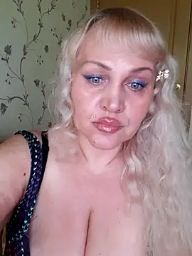 IsabellaBoni online show from May 2026 07:03:01 AM