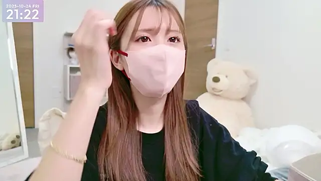 Snapshot of -SHINON- chatting on October 2025 12:23:01 PM -SHINON- online show from October 2025 12:23:01 PM