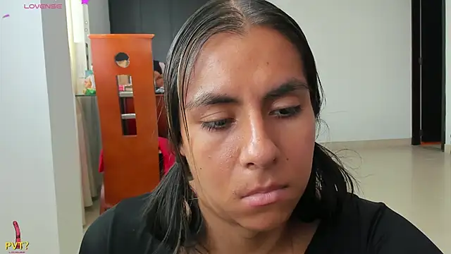 Kamilasalazar online show from February 2025 06:01:02 PM